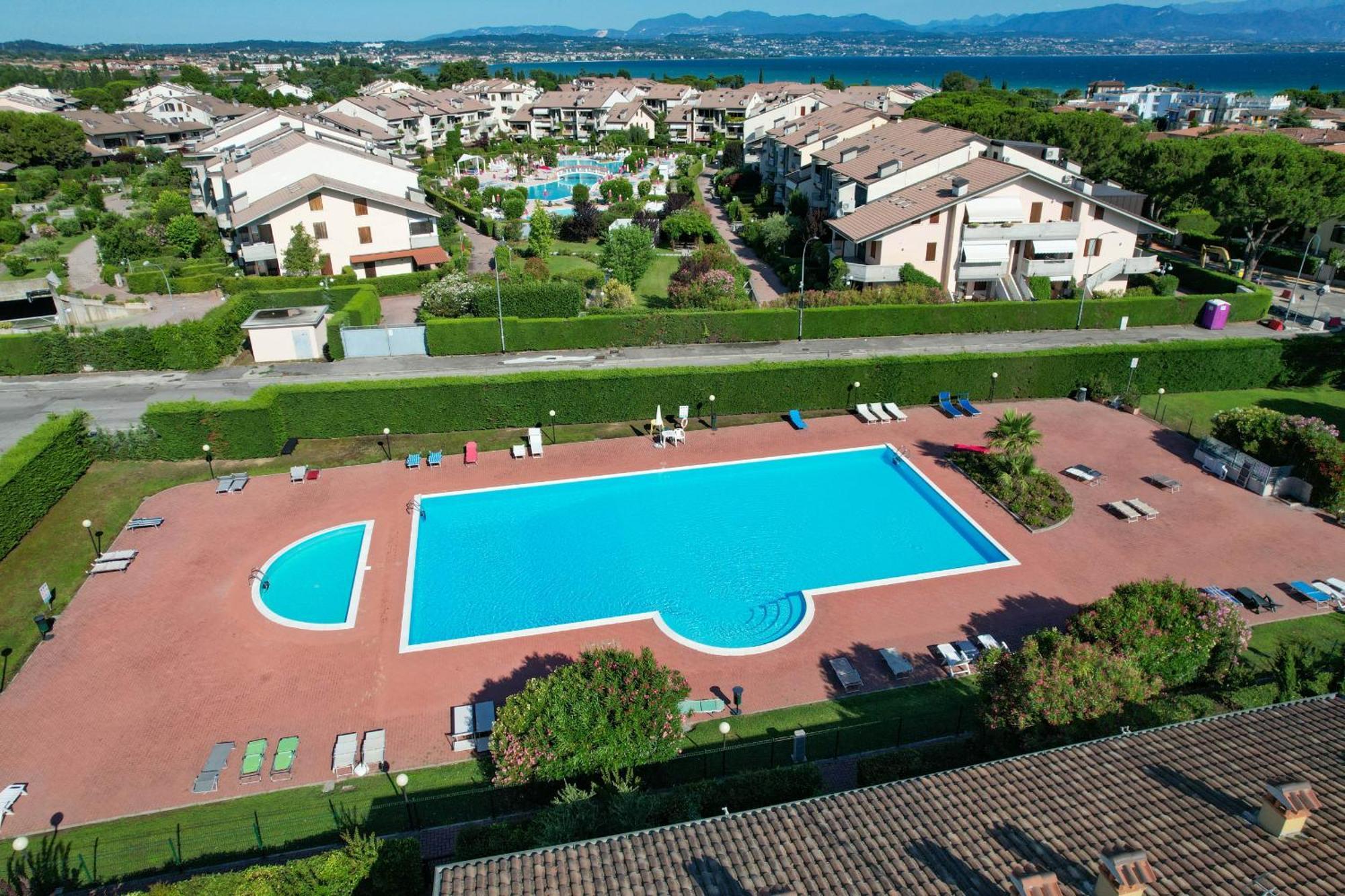 Appartamento Al Cascinale Desenzano del Garda Exterior foto
